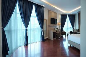 Crescent International Hotel