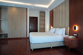 Crescent International Hotel