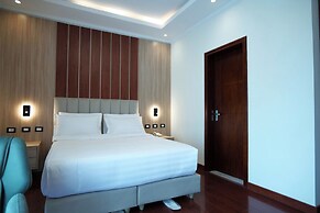 Crescent International Hotel