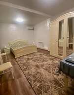 Golden Horse Hotel