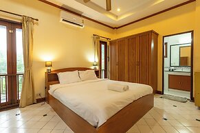 Thai-Style Villa with Charm V114