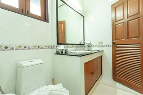 Thai-Style Villa with Charm V114