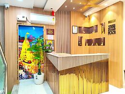 Hotel BN&K Grand Varanasi