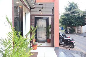 HOTEL GOLDEN TREE