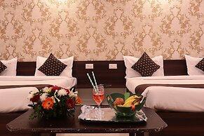 HOTEL GOLDEN TREE