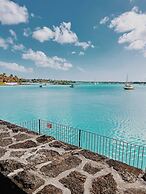 Seas the DAY Luxury Seafront!