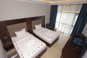 Lewi Resort Bonga