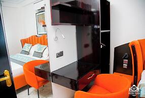 Exotic Plaza Hotel