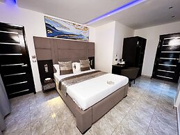 Exotic Plaza Hotel