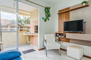 2BR apt W/balcony 220m Bombas Fdl103