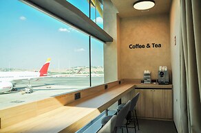 GettSleep Madrid Capsules - Terminal T4S, Departures