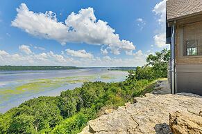 River Views + Wraparound Deck: Dubuque Getaway