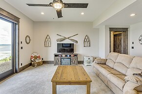River Views + Wraparound Deck: Dubuque Getaway