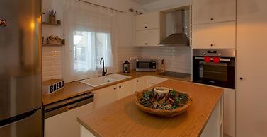 Thalassa Beachfront Villa With Private Pool