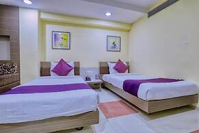 Hotel Amrit Residency