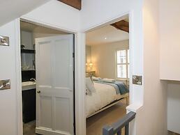 Raven Lane Retreat