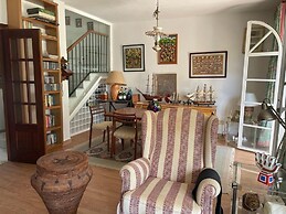 Spacious House w/ Private Pool Next to Golf Club