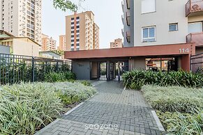 Studio in Building With Pool Con1206