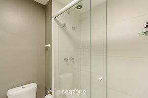 Studio in Building With Pool Con1206
