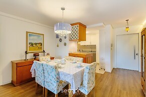 Apt in Canela Facing Duck Lake Cbl307