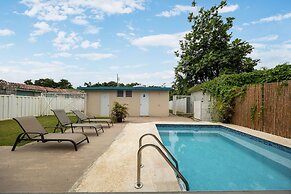 Pool Villa Pet-friendly Near Beach