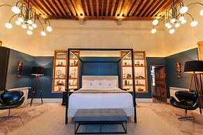 Por los Siglos Hotel