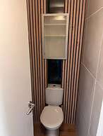 Spacious Flat Near Beach