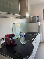 Spacious Flat Near Beach