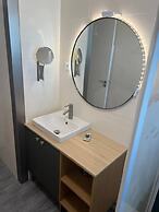 Spacious Flat Near Beach