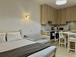 157 LIM - Stay Sunsea Studio