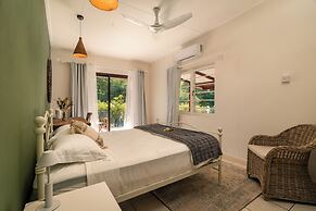 Beach House Beau Vallon