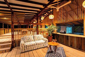 Beach House Beau Vallon