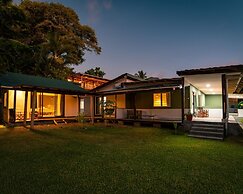 Beach House Beau Vallon