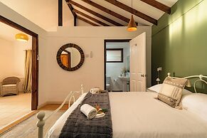 Beach House Beau Vallon