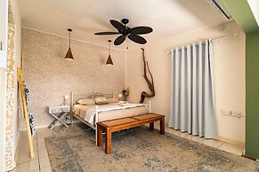 Beach House Beau Vallon