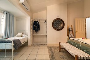 Beach House Beau Vallon