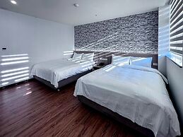 Chuanfu Shimen Hotel