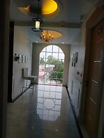 Hotel YJ Manor