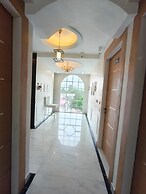 Hotel YJ Manor