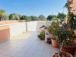 Flat With Terrace Overlooking the Pool