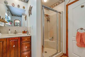 Serene Home w/ Deck, Pond & Mtn Views in Jefferson