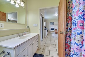 4 Mi to Ohio River: Quiet Guest House w/ Yard!