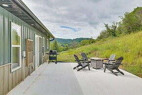 Hike, Fish & Relax: Kickapoo River Cabin!