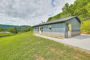 Hike, Fish & Relax: Kickapoo River Cabin!