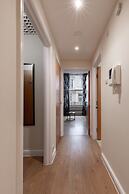 Comfy Apartments in Queensway