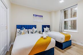Comfy Apartments in Queensway