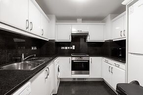 Comfy Apartments in Queensway