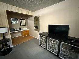 Columbia Inn Motel CA 49