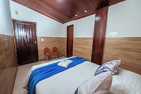 Casa c 4 su tes Piscina Churrasqueira e Garagem