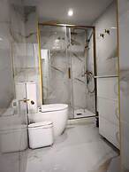 Airbhouse Prívate Rooms & Triana